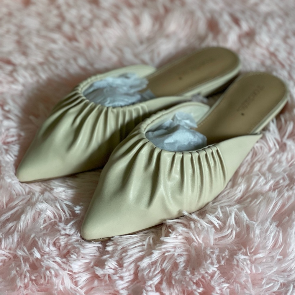 Simple Beige Mules - Picture 2 of 3
